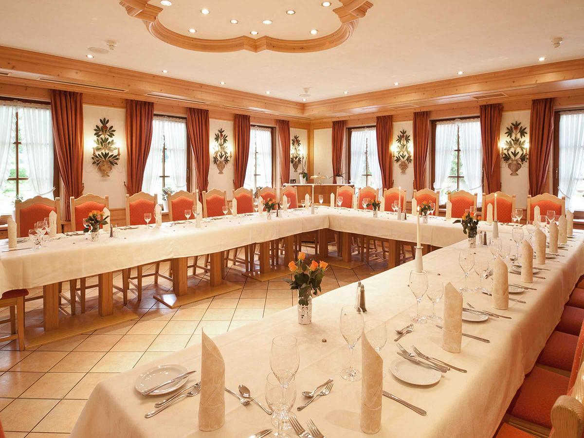 Hotel-Gasthof Zum Suessen Grund Albstadt Esterno foto